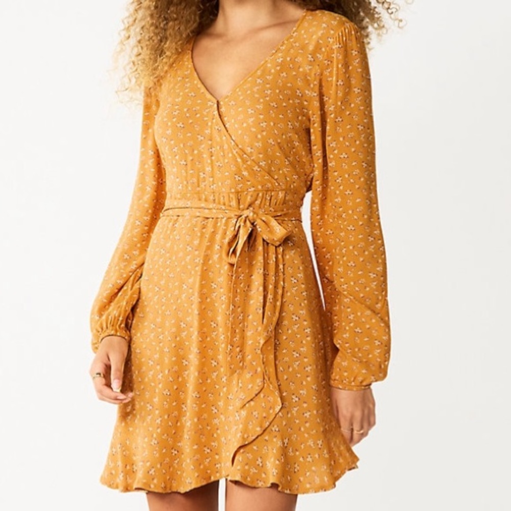 NWT SO Side-Tie Faux-Wrap Ruffle Dress in Dark Yellow Floral Size Small